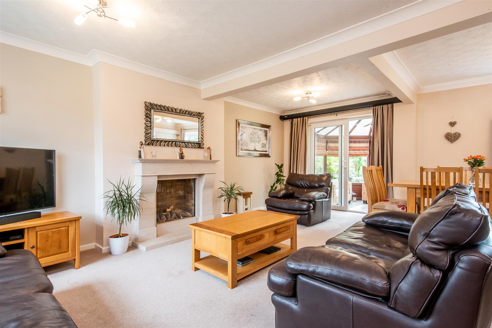 North Grove, Preston